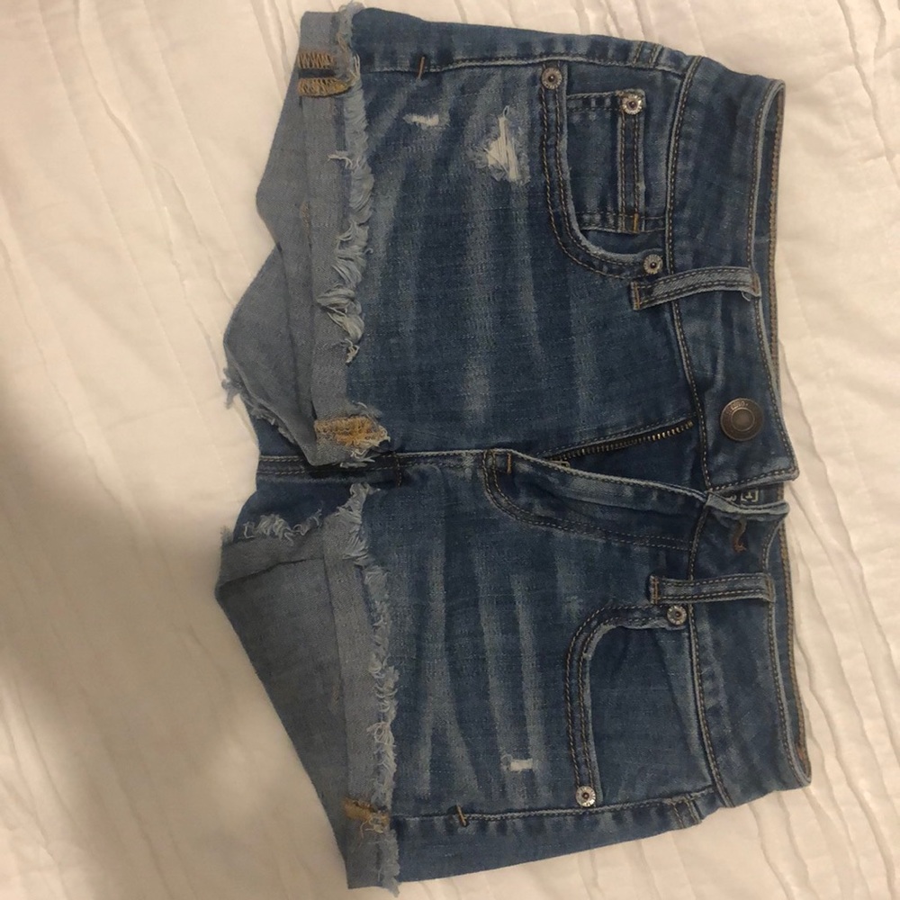 AMERICAN EAGLE DENIM SHORTS